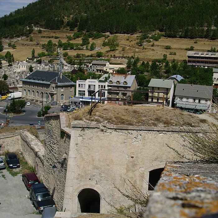 Photo de Anciennes fortifications de la Ville Haute