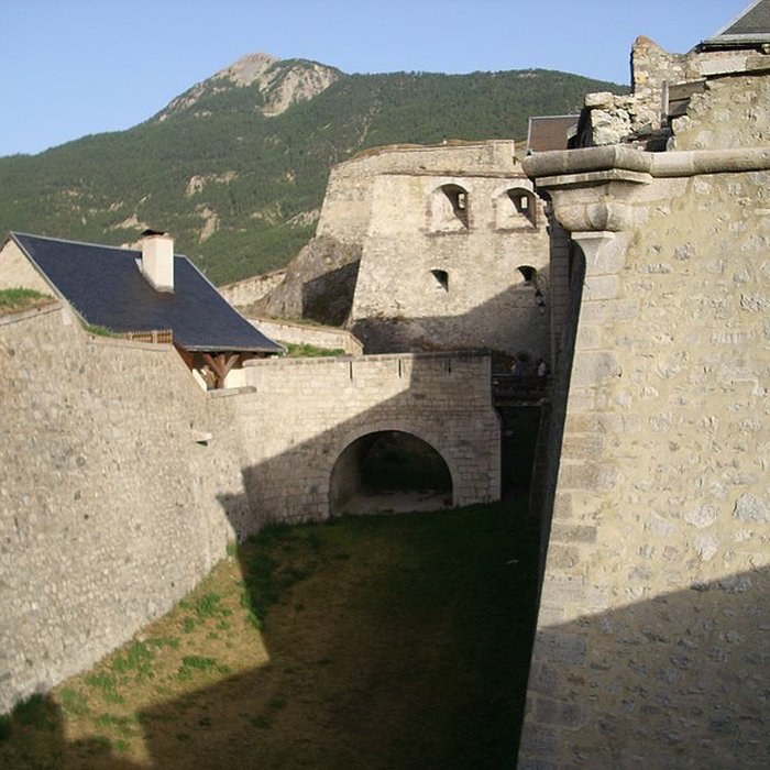 Photo de Anciennes fortifications de la Ville Haute