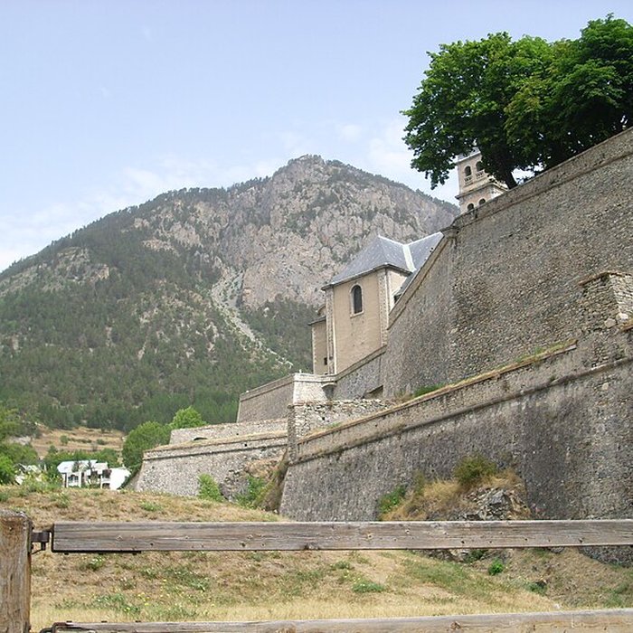 Photo de Anciennes fortifications de la Ville Haute