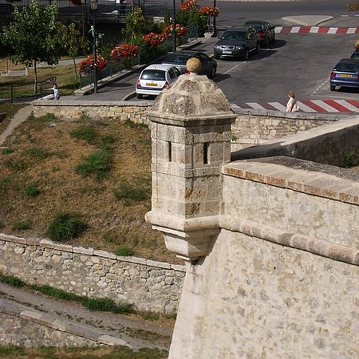 Photo de Anciennes fortifications de la Ville Haute