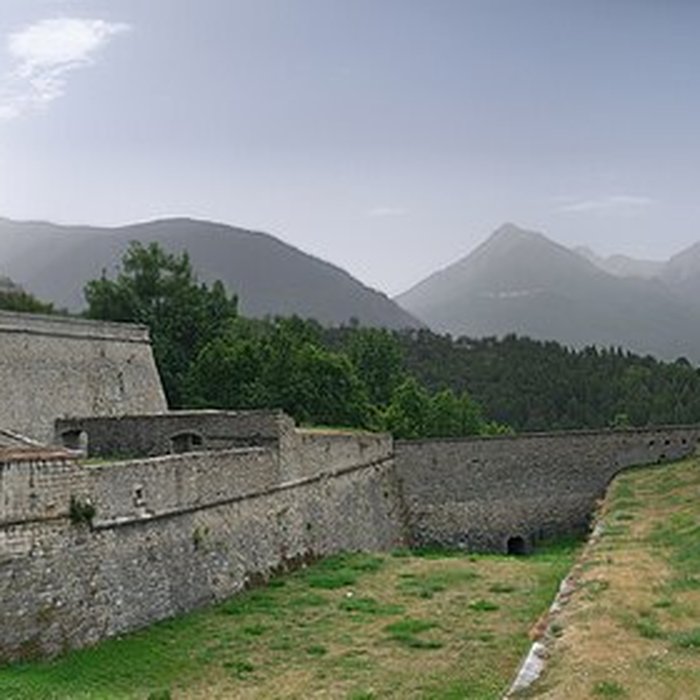 Photo de Anciennes fortifications de la Ville Haute
