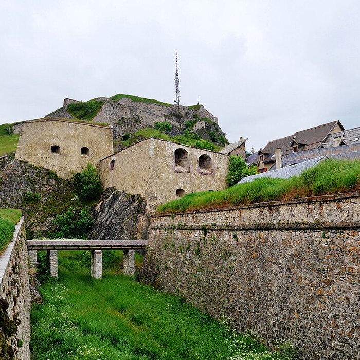 Photo de Anciennes fortifications de la Ville Haute