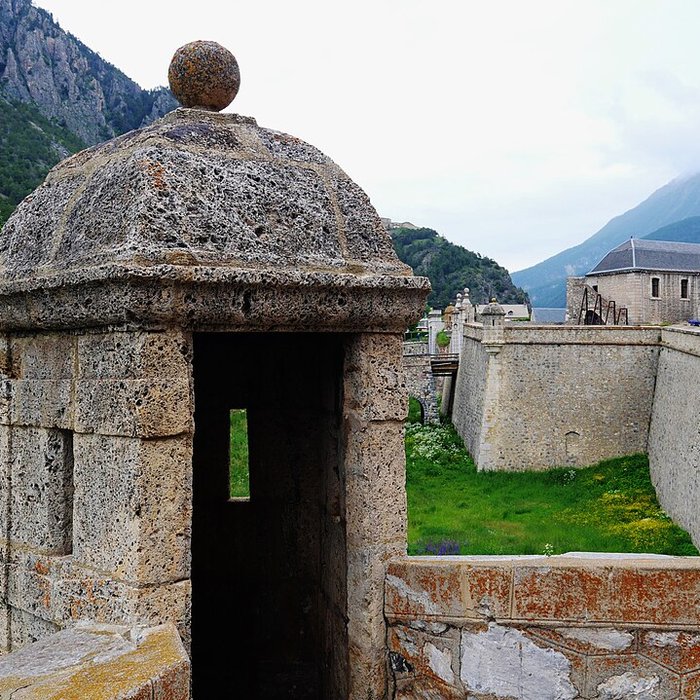 Photo de Anciennes fortifications de la Ville Haute