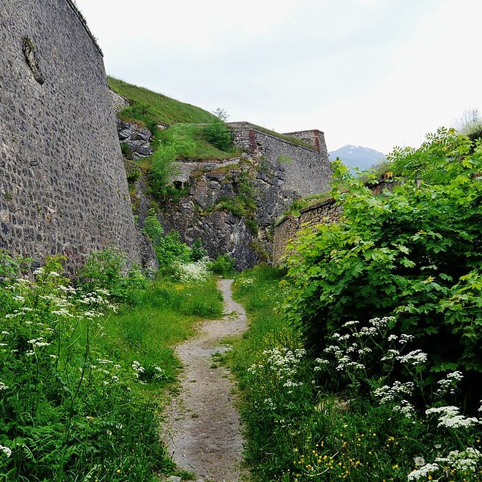 Photo de Anciennes fortifications de la Ville Haute