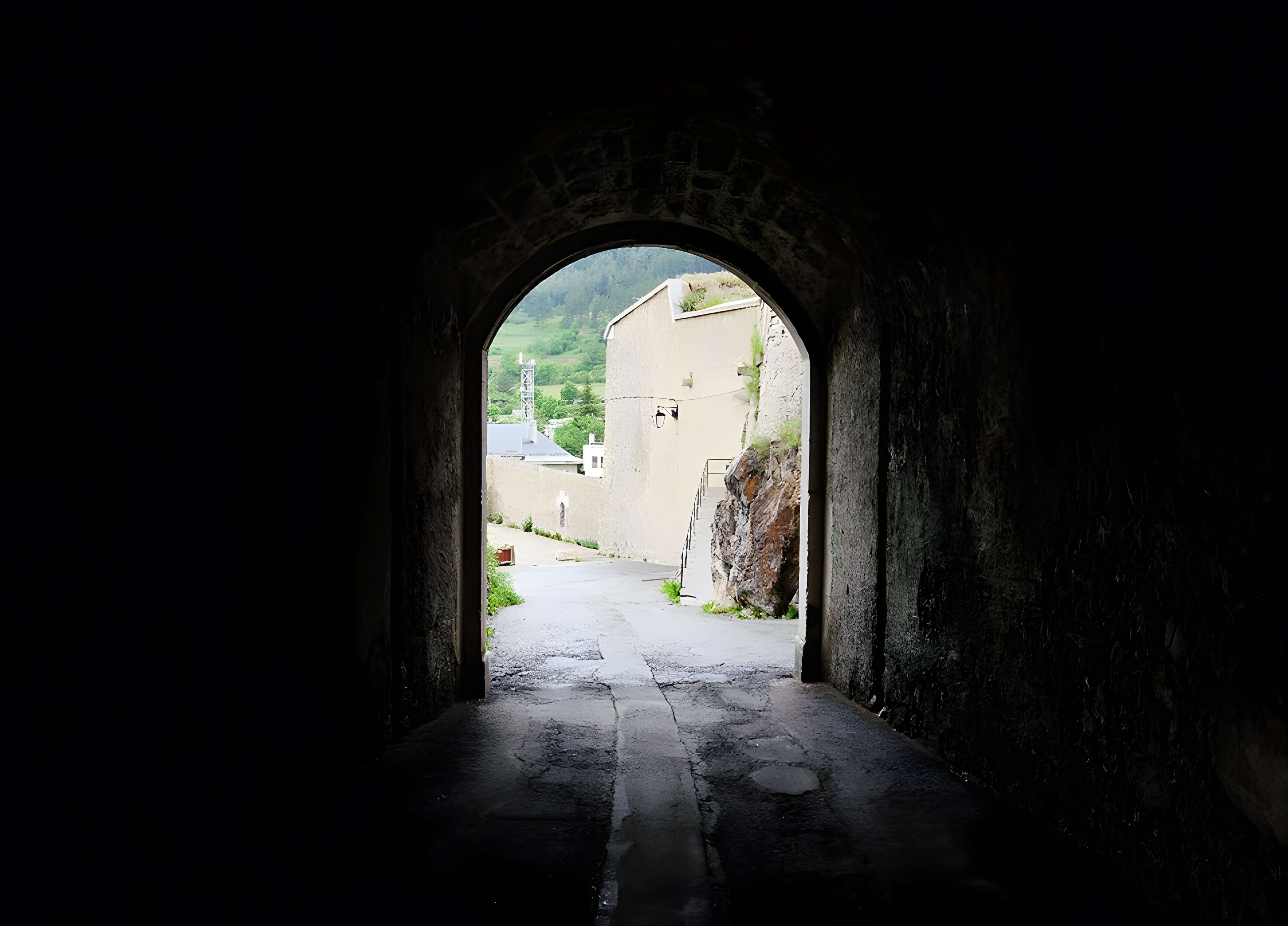 Anciennes fortifications de la Ville Haute