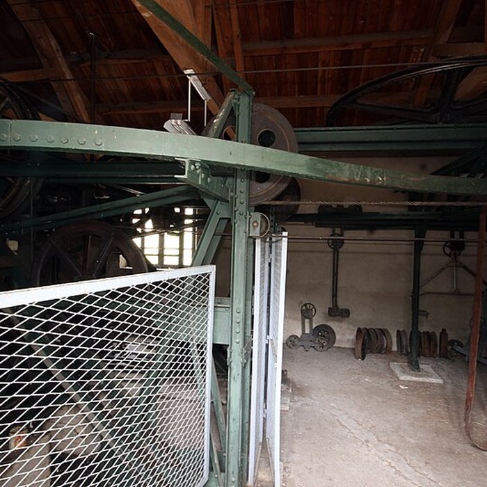 Photo de Téléphérique militaire de Terre Rouge ou des Gondrans