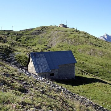 Téléphérique militaire de Terre Rouge ou des Gondrans