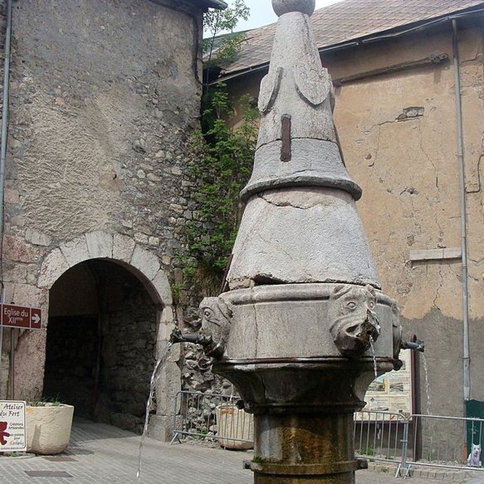 Photo de Fontaine sur la place