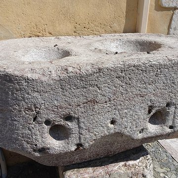 Mesure banale de grains en pierre