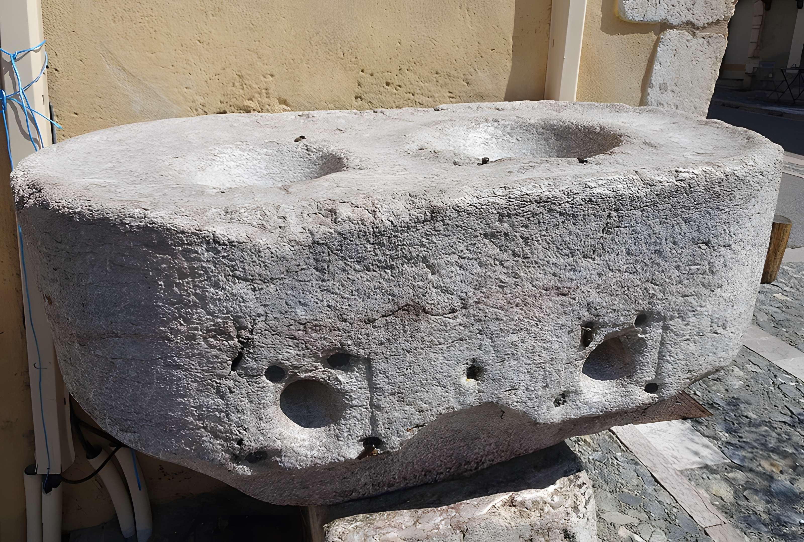 Mesure banale de grains en pierre