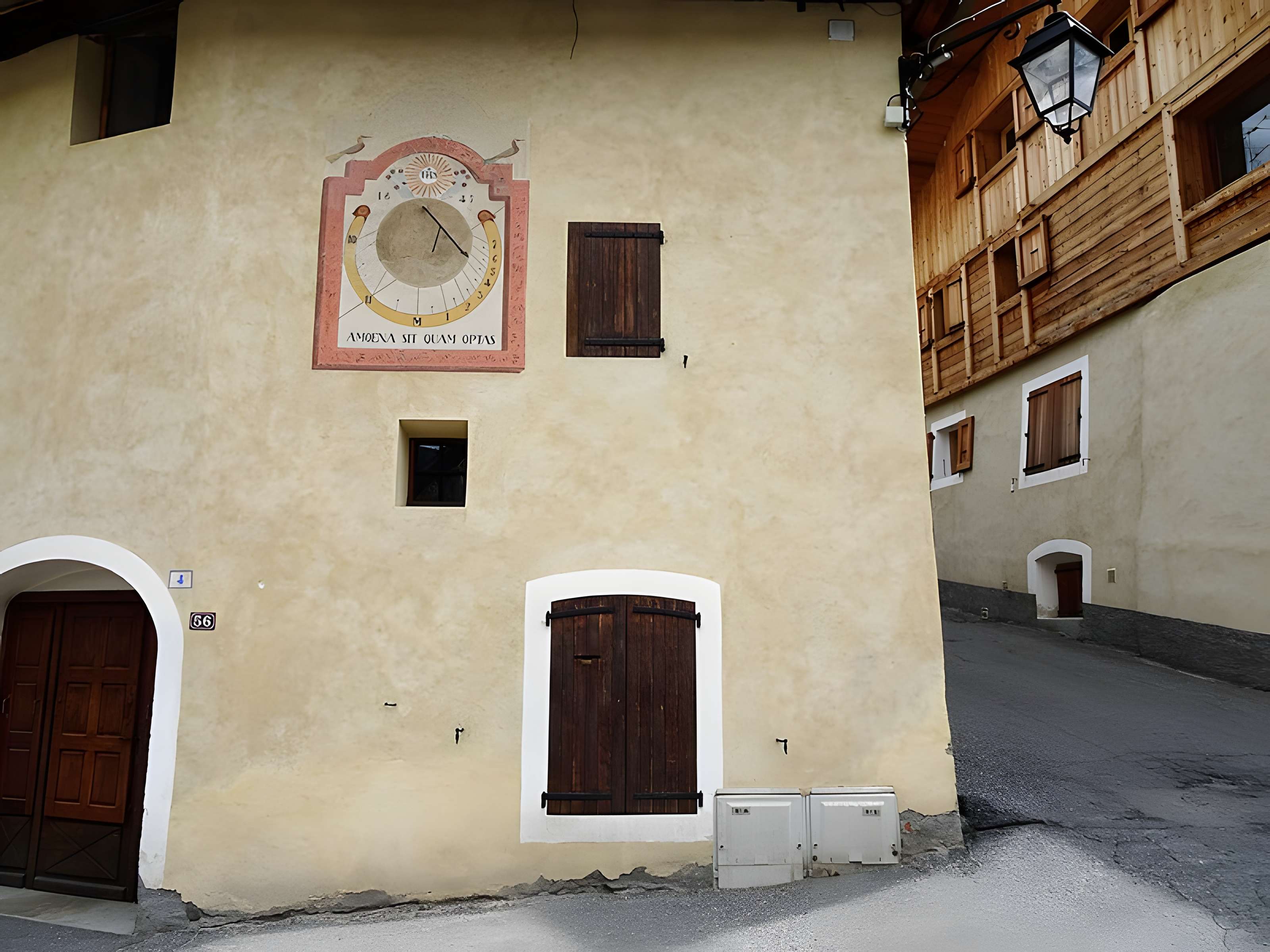 Maison, sise aux Forannes