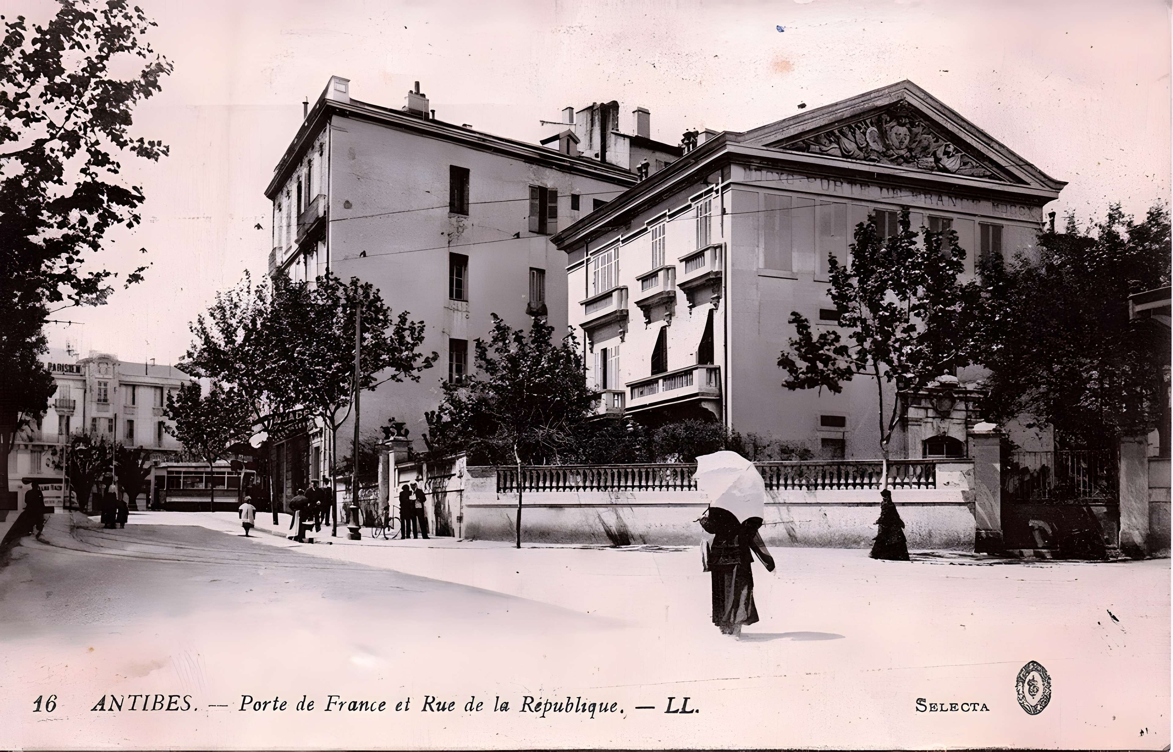 Immeuble dit Porte de France