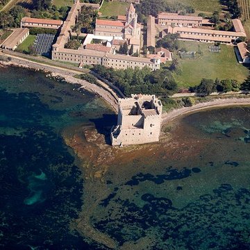 Château fort ou ancien monastère de Lérins