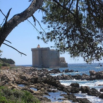 Château fort ou ancien monastère de Lérins