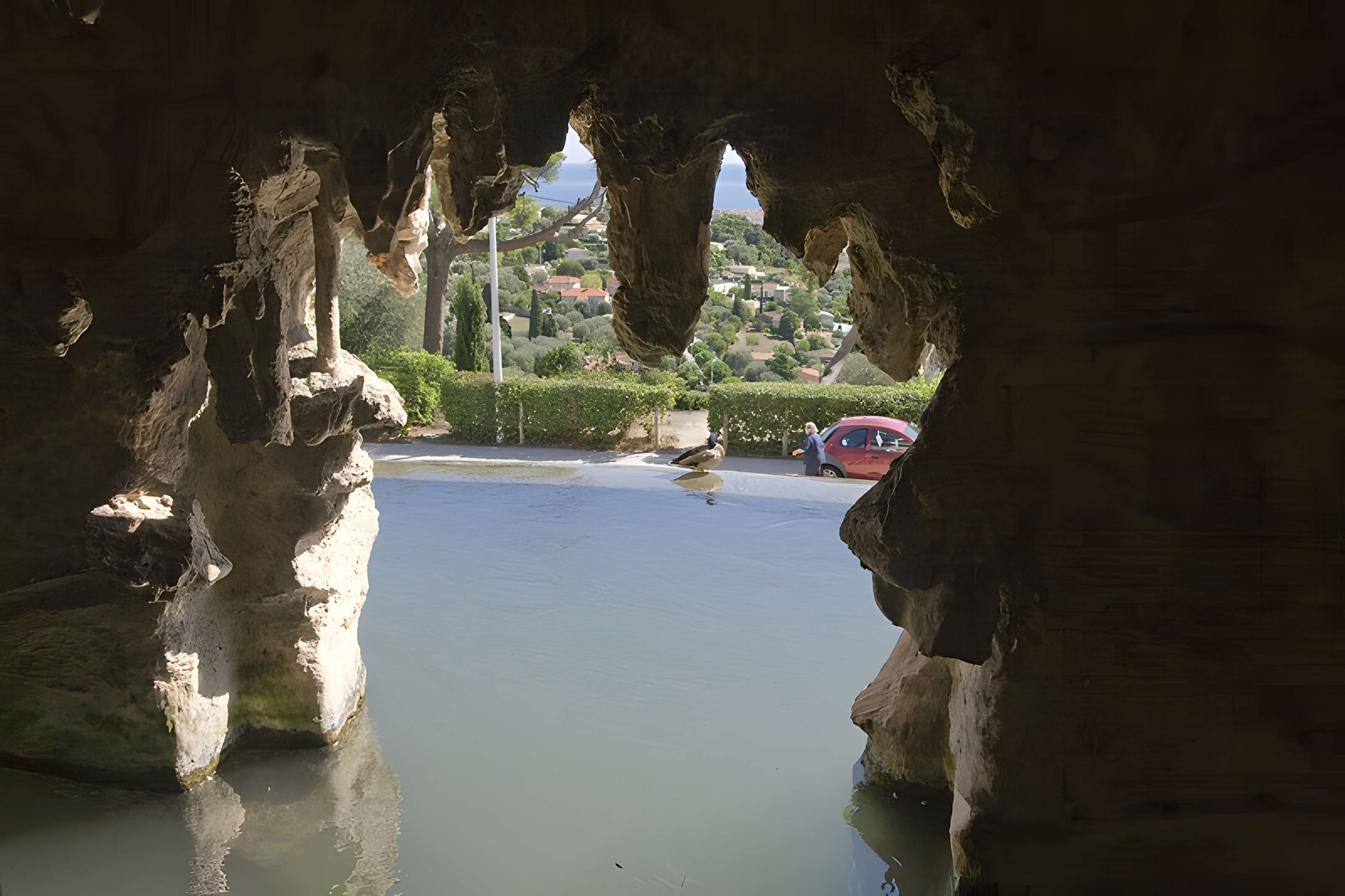 Siphon de Saint-Blaise, ouvrage technique remarquable du canal de la Vésubie (également sur commune de Saint-Blaise)