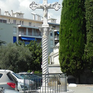Croix en marbre