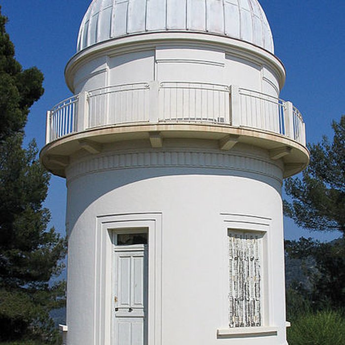 Photo de Observatoire dastronomie du Montgros également sur commune de La Trinité