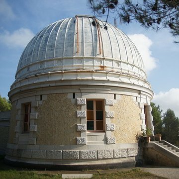 Observatoire dastronomie du Montgros également sur commune de La Trinité