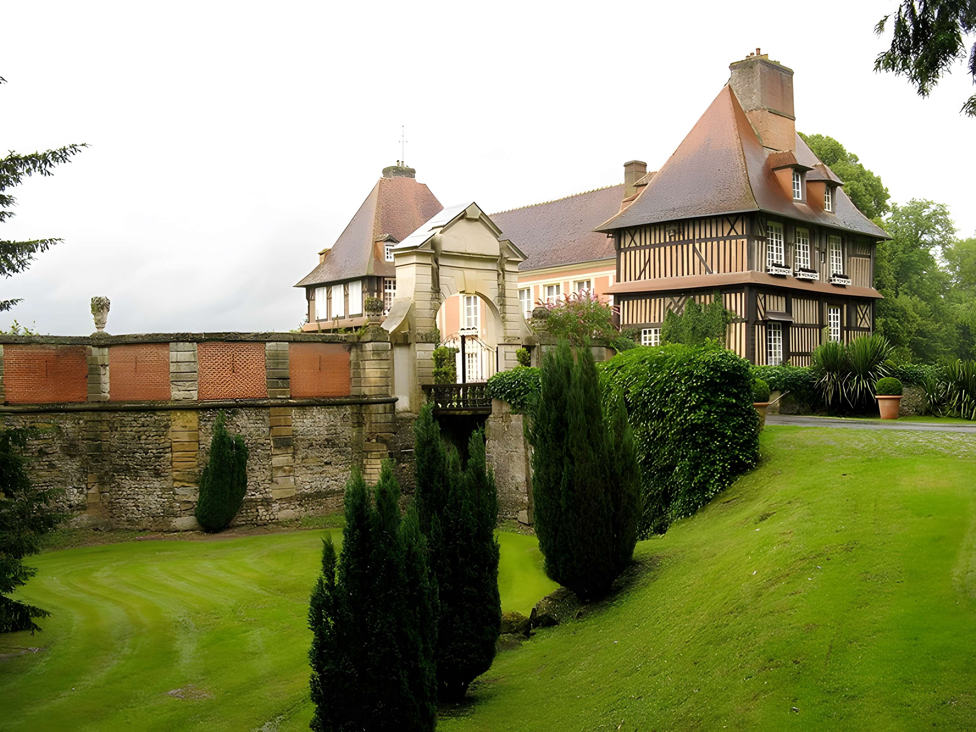 Château du Breuil au Breuil-en-Auge 