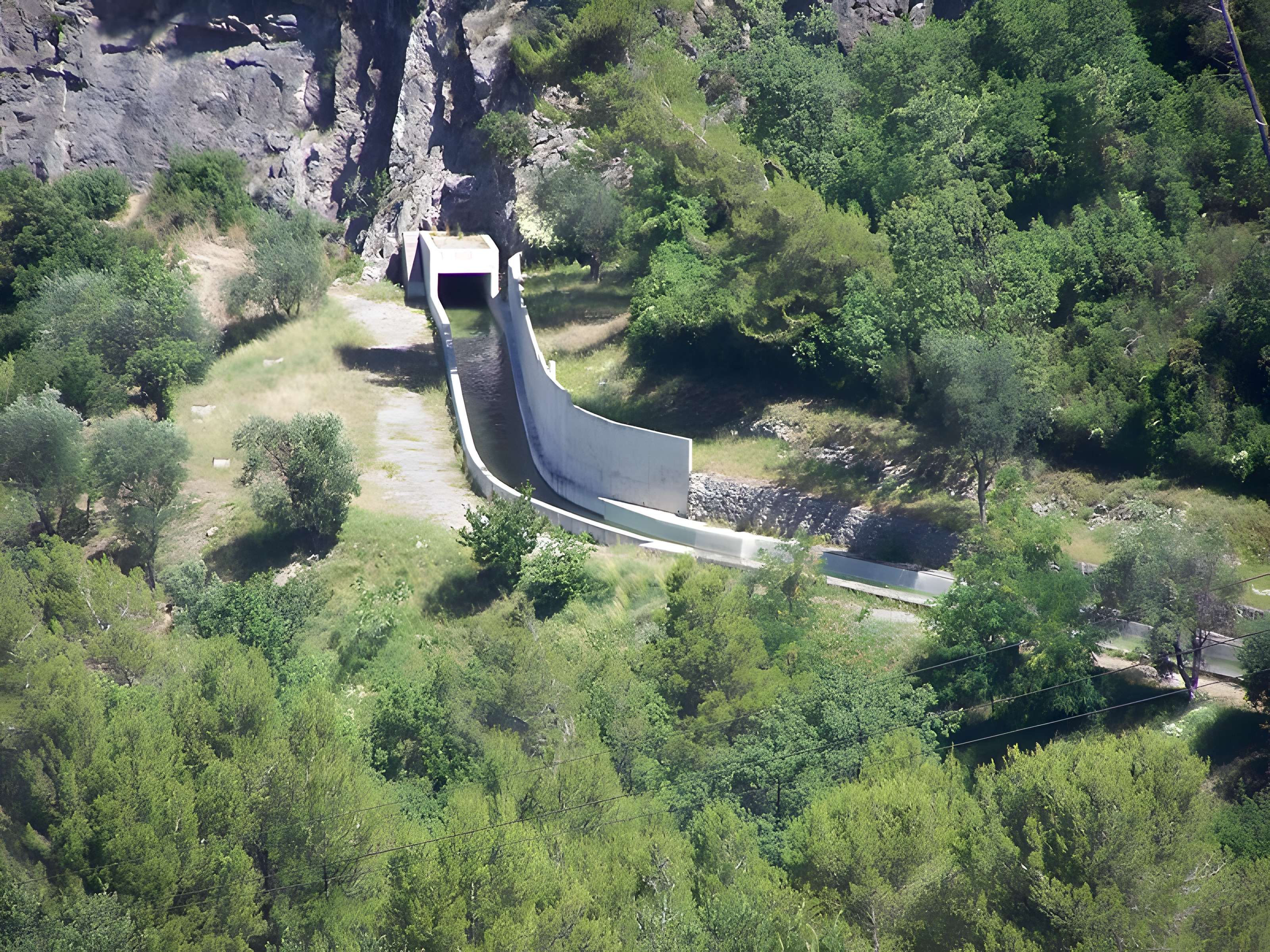 Section des vallons de la Garde et de Costa Rasta, section représentative du canal de la Vésubie