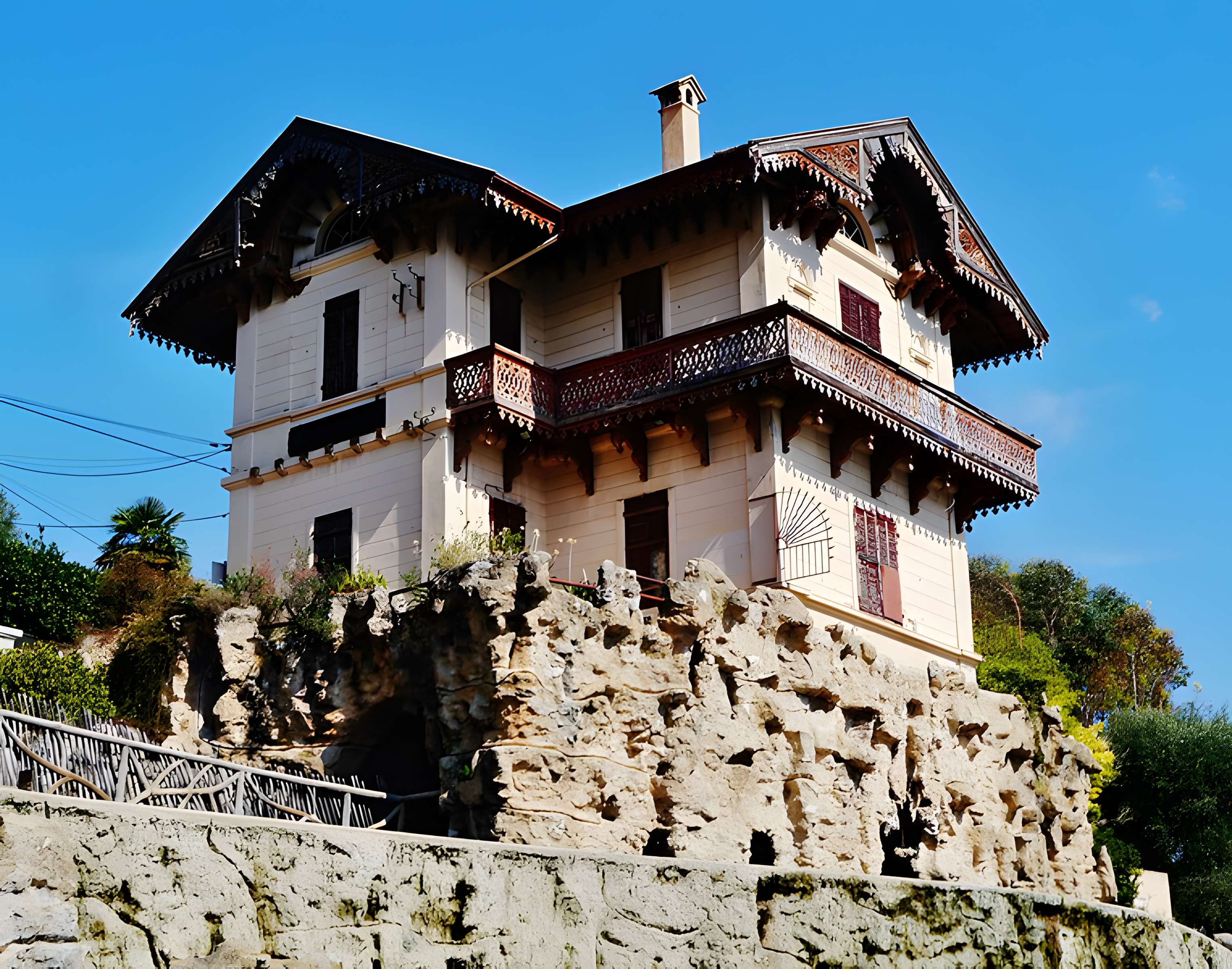 Prise d'eau de Saint-Jean-la-Rivière, ouvrage de tête du canal de la Vésubie