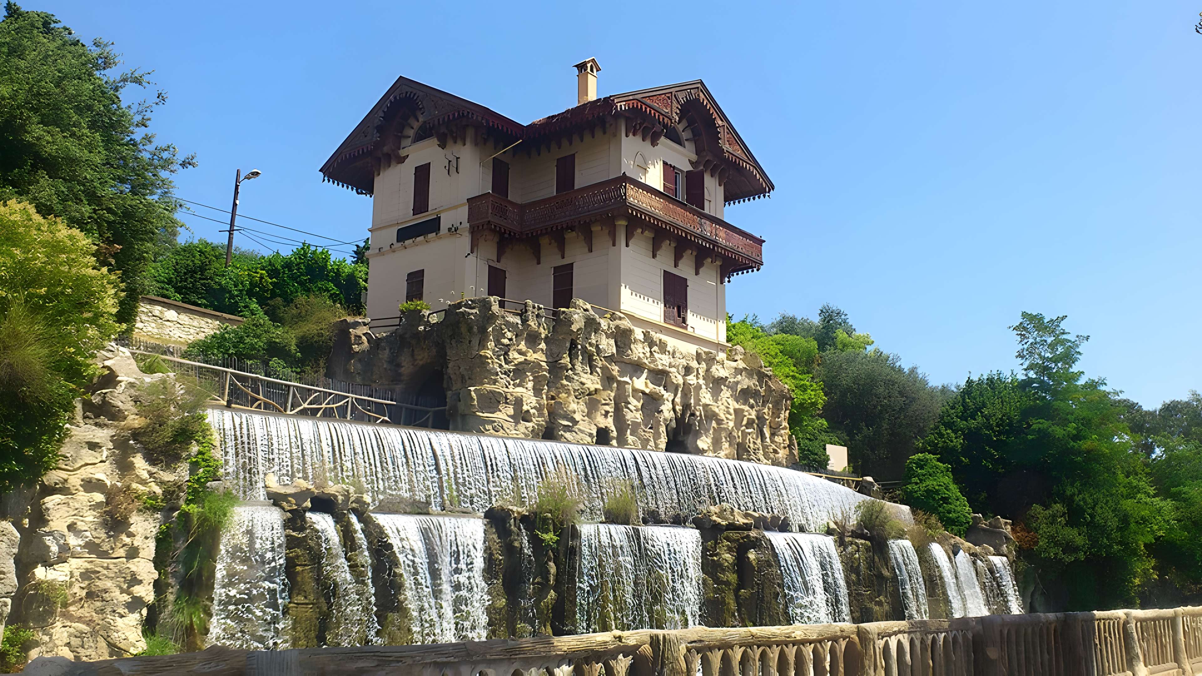 Prise d'eau de Saint-Jean-la-Rivière, ouvrage de tête du canal de la Vésubie