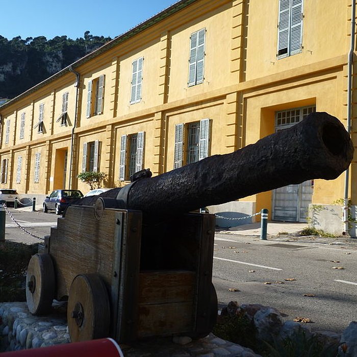 Photo de Port de la Darse bâtiments et éléments dinfrastructure