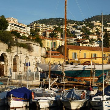 Port de la Darse bâtiments et éléments dinfrastructure