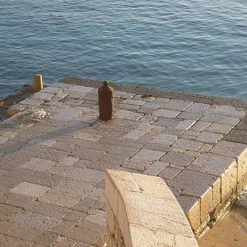 Port de la Darse bâtiments et éléments dinfrastructure