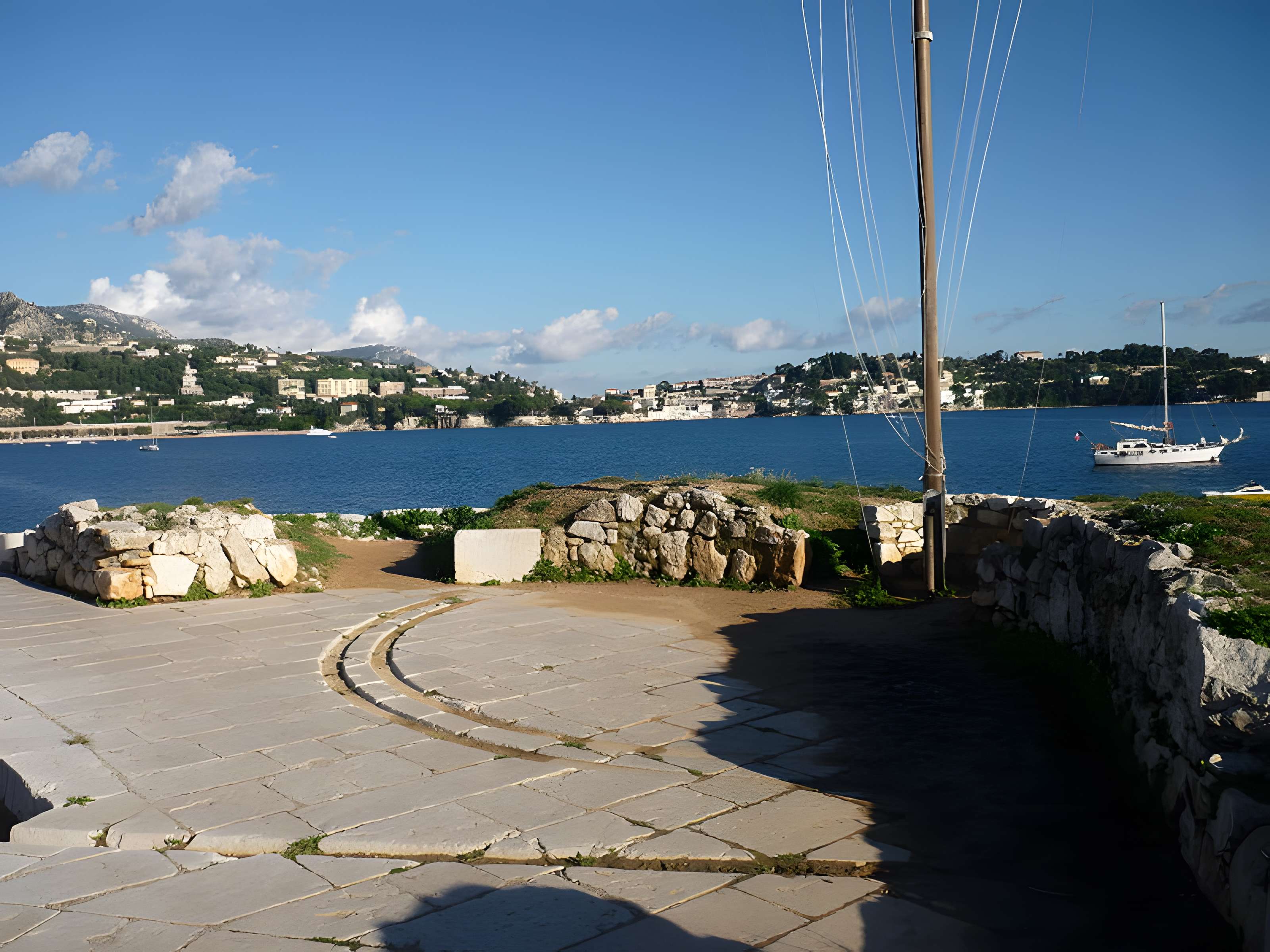 Port de la Darse (bâtiments et éléments d'infrastructure)