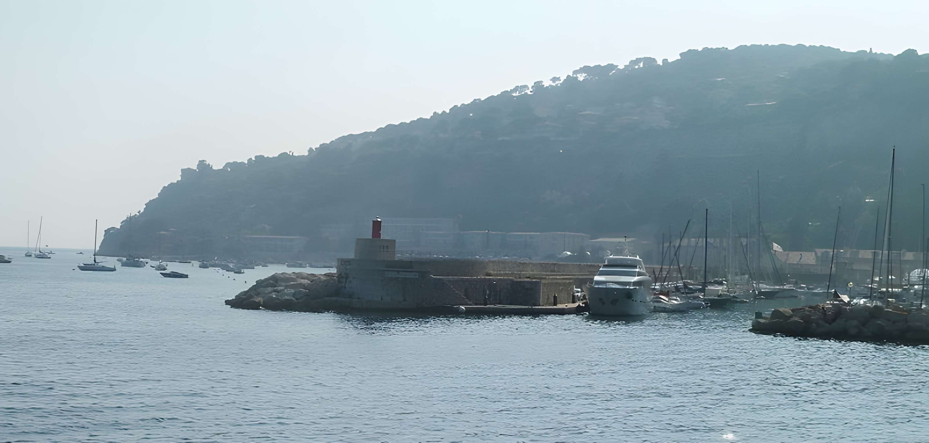 Port de la Darse (bâtiments et éléments d'infrastructure)