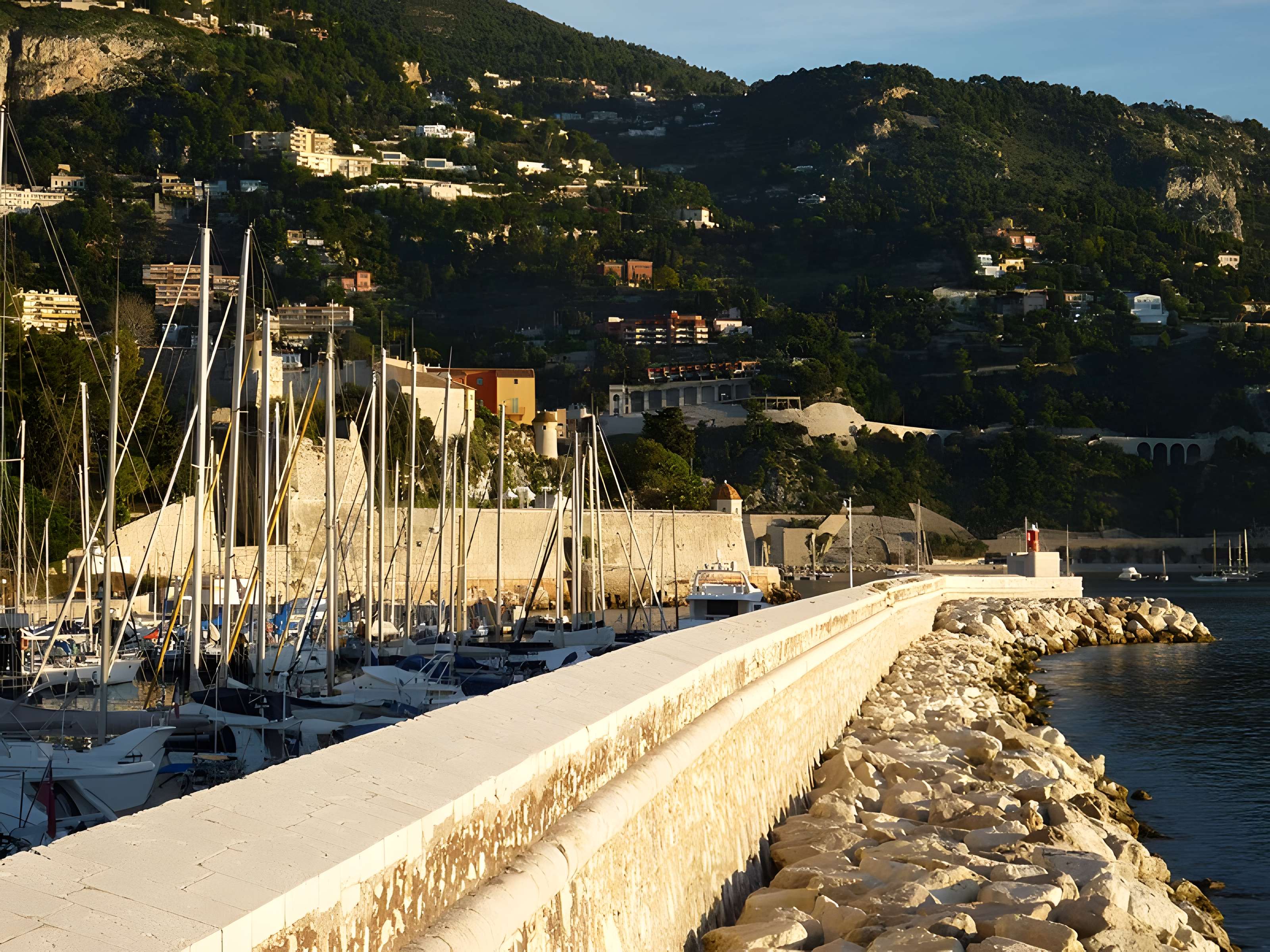 Port de la Darse (bâtiments et éléments d'infrastructure)