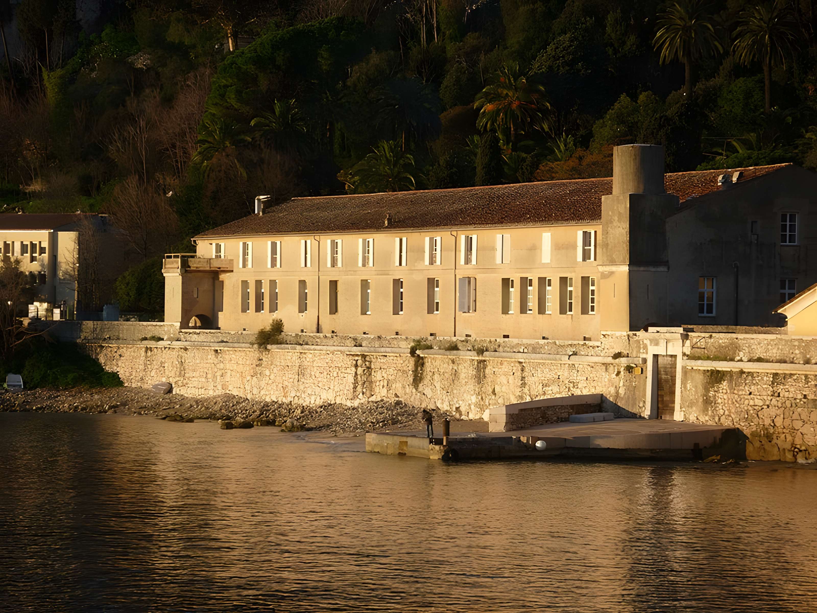Port de la Darse (bâtiments et éléments d'infrastructure)
