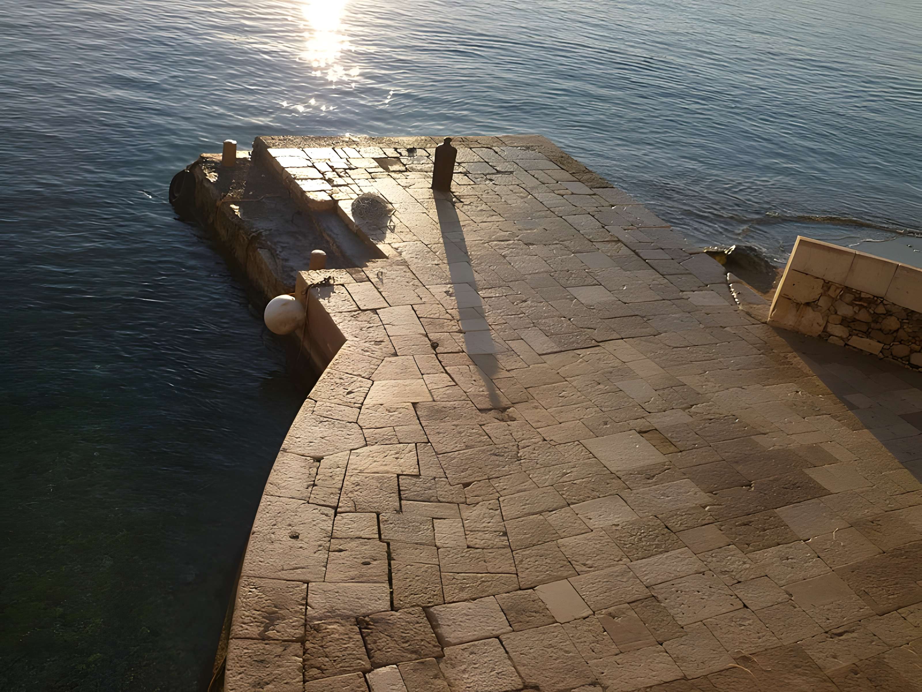 Port de la Darse (bâtiments et éléments d'infrastructure)