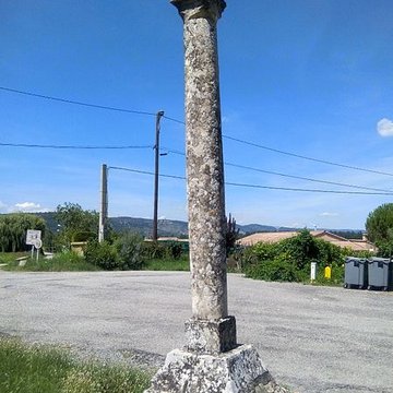 Croix de chemin dite Croix rouge