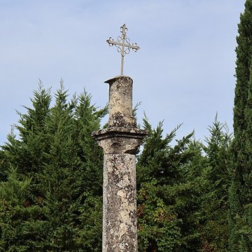 Croix de chemin dite Croix rouge
