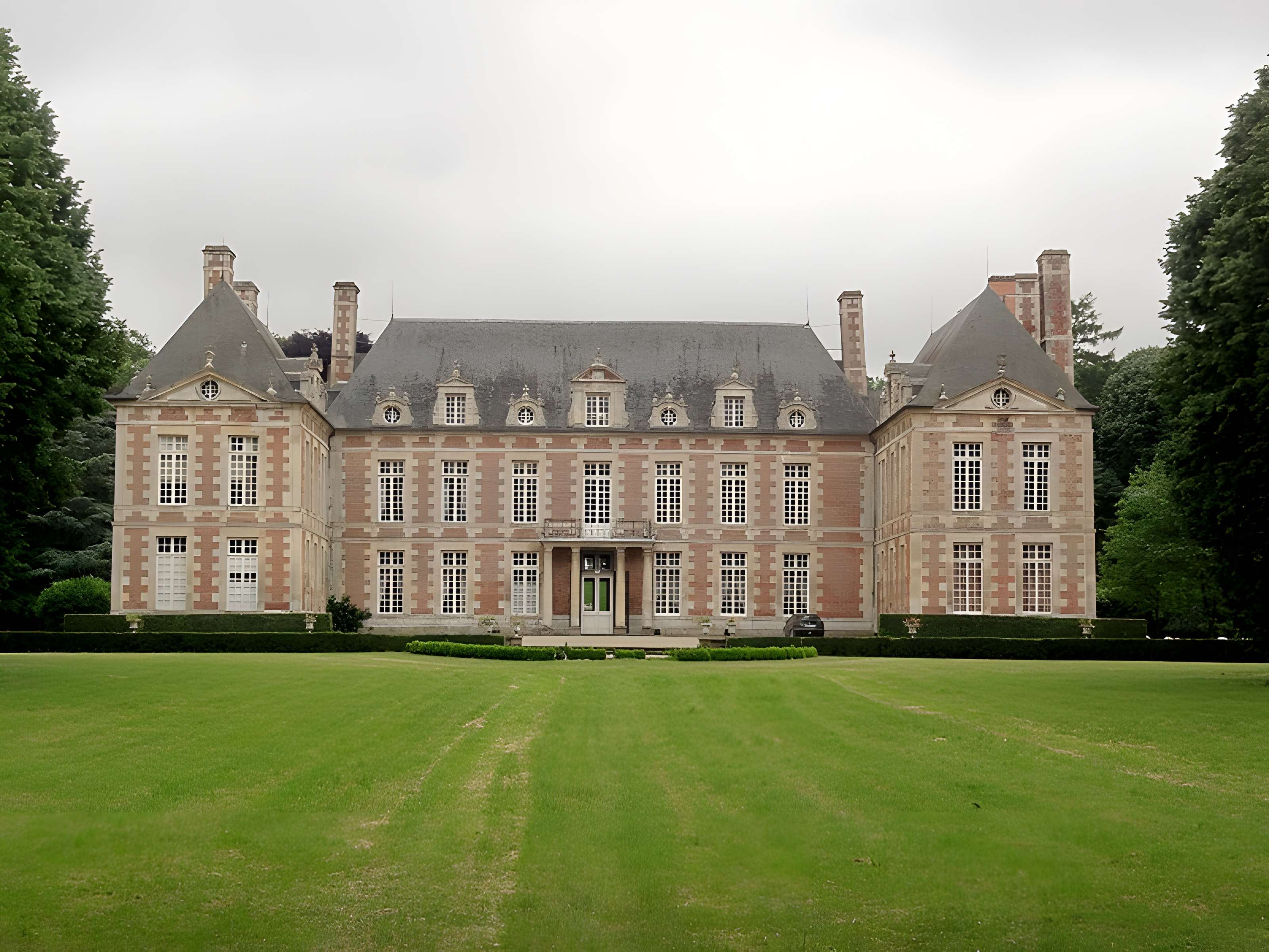 Domaine du Fayel, château et parc