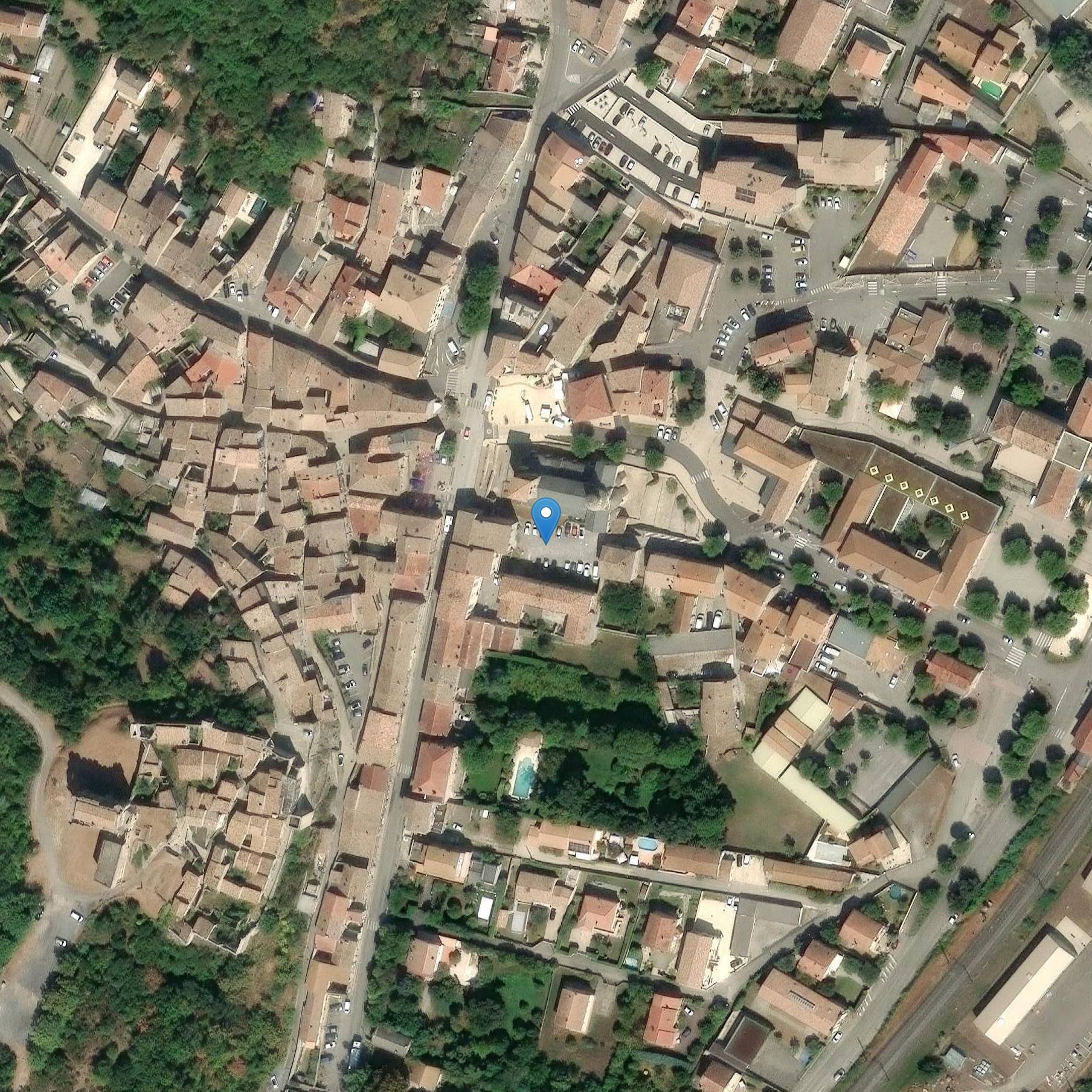 Photo de 教会の清澄として知られる土地