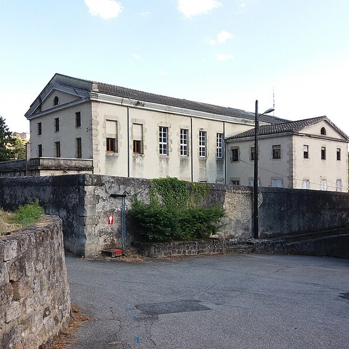 Photo de Le palais de justice et la prison