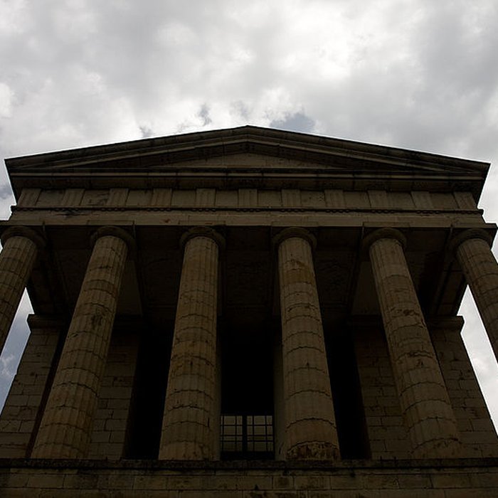 Photo de Le palais de justice et la prison