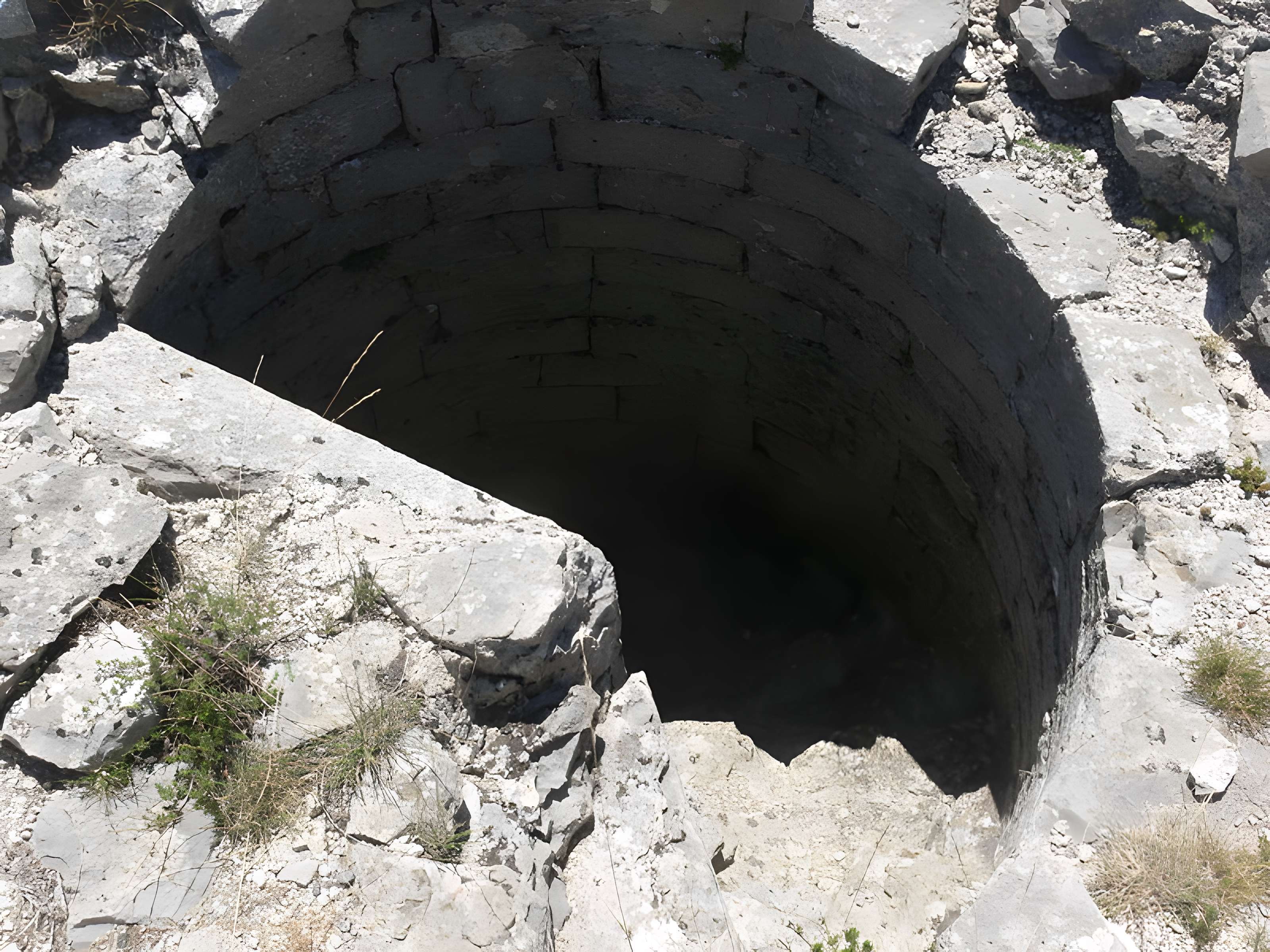 Abbaye de Rompon (restes)