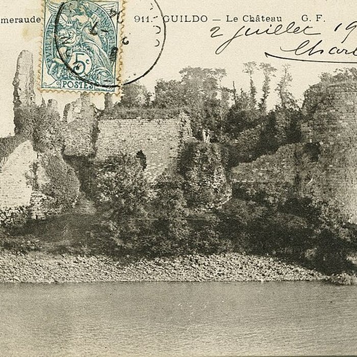 Photo de Restes du château du Guildo