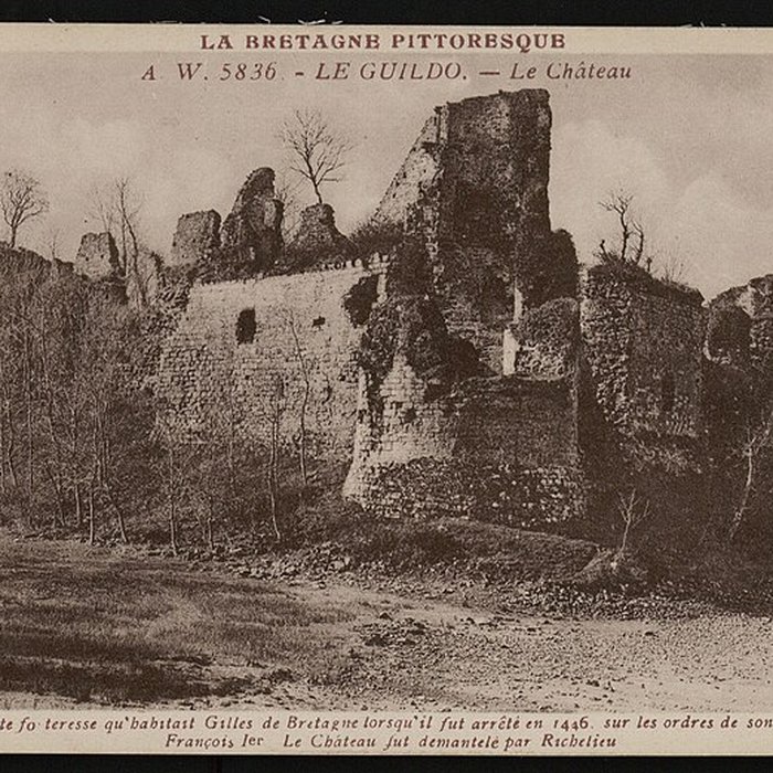 Photo de Restes du château du Guildo