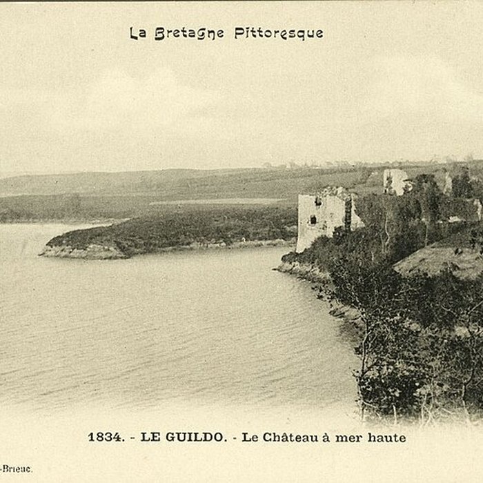 Photo de Restes du château du Guildo