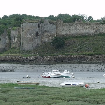 Restes du château du Guildo