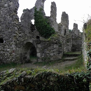 Restes du château du Guildo