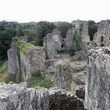 Restes du château du Guildo