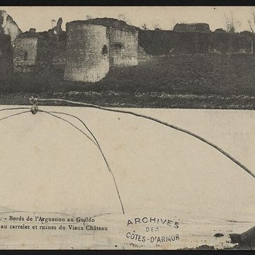 Restes du château du Guildo