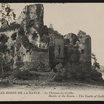 Restes du château du Guildo