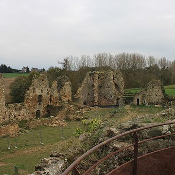 Restes du château du Guildo